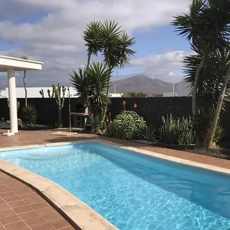 Casa Lucia Luxury Detached With Private Pool And Secluded Terrace Villa Playa Blanca (Lanzarote)